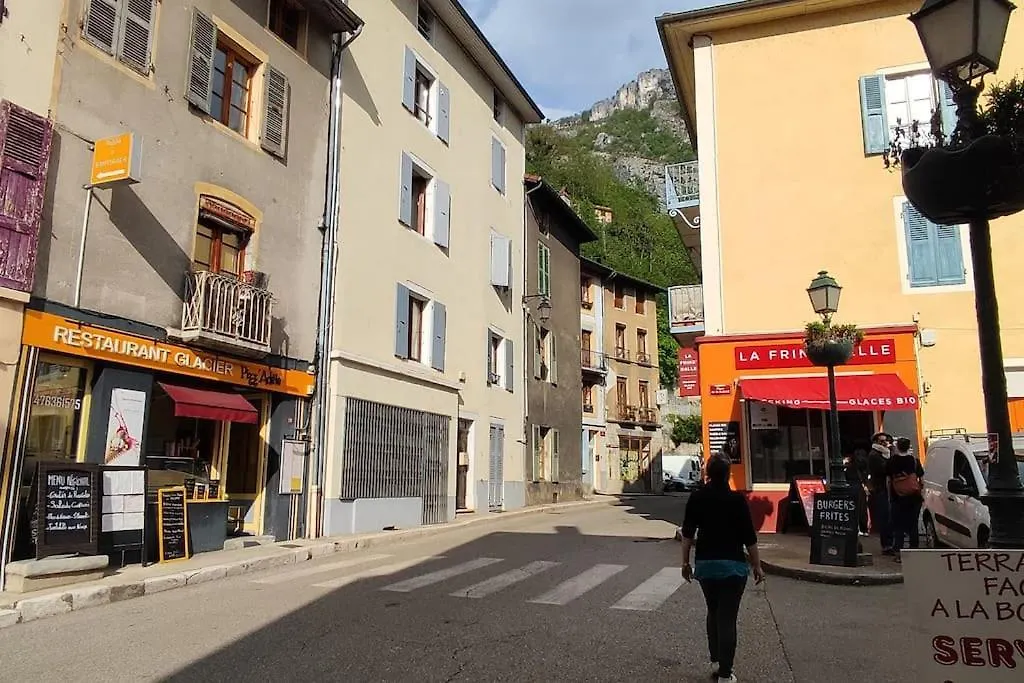 Vue Exceptionnelle Aux Portes Du Vercors Pont-en-Royans 0*,  France